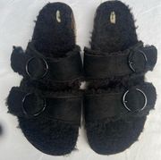 Women’s  slid on sandals size 10- black