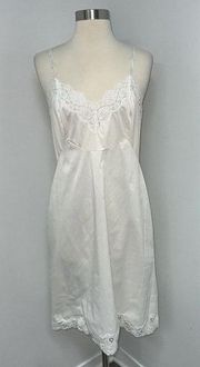 Vintage Vanity Fair Womens Full Slip Dress Size 36 M Off-White Ivory Lace Nylon