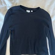 Aritzia black cropped long sleeve