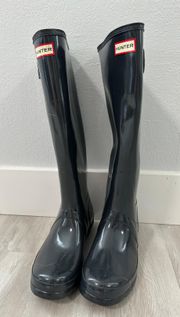 Hunter Boots Woman Glossy  size 8 Tall size.