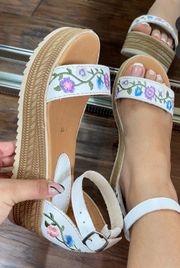 XIMENA EMBROIDERED SANDALS