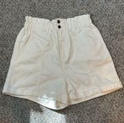 NWT GB High Rise White Paperbag shorts Size Large gianni bini