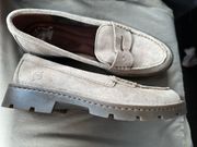 NWOT Born Loafers