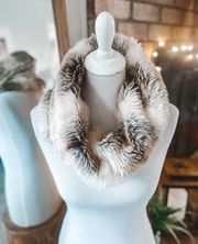 Aerie Faux Fur Chunky Knit Infinity Scarf Neck Gater Cream Gray Faux Rabbit