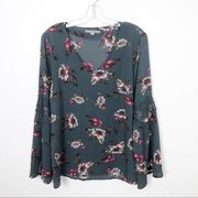 Valerie Stevens Floral Bell Sleeves Blouse Size Medium