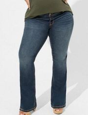 Torrid Medium Wash Denim Mid Rise Lixe SLim Boot Jeans women's size 24