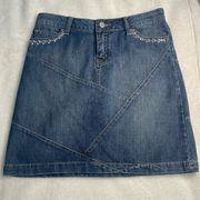 White House Black Market Denim Skirt size 0. Pre-owned.