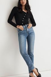 Jeans (Straight Leg Mom Jeans, Light wash)