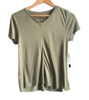 Women’s NWT Treasure & Bond V-neck Lightweight T-Shirt Top Size XL Olive Color