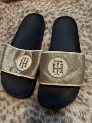 women’s gold sparkle slides size 9