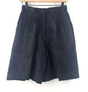 VINTAGE LORD & TAYLOR Shorts Size 4 100% Suede Gaucho Navy High Waisted 60s 70s