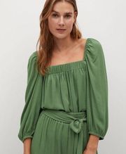 NWT  - Puffed sleeves blouse, square neck, green, size 2