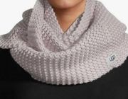 UGG NWT chevron knit infinity Stearling Heather grey scarf