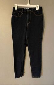 No Boundaries High Rise Skinny Jeans Size 9