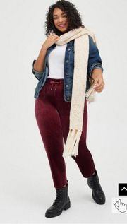 Pull-On Relaxed Taper Velvet High-Rise Pant