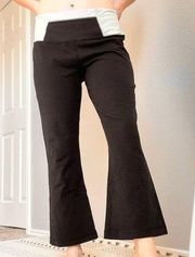 Lululemon  Cropped Flare Legging Yoga Pants