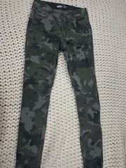 Old Navy Rockstar Super Skinny Jeans Mid Rise