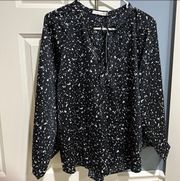 Women’s Size XS Bishop & Young Black & White Speckled Blouse