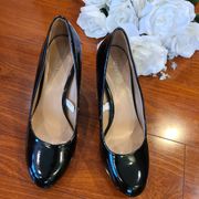 Black  Heels Size 5 1/2**