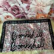 Victoria’s Secret BOMBSHELL FLORAL SCARF