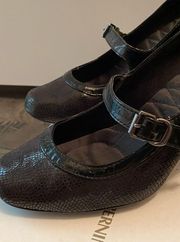 Giani Bernini Black Pumps