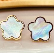 18 GOLD plated Mother Of Pearl earrings flower 5 petals Stainless Steel