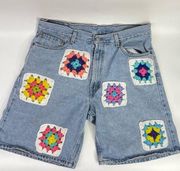 Levi’s  550 Denim Jean Shorts With Granny Squares Quilted Size 36 Vintage Upcycle