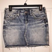 Silver Jeans Francy Mini Raw Hem Denim Skirt Women’s Size 25 Blue