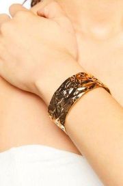 NWT F21 Gold Tone Cuff Bracelet