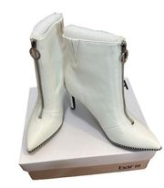 NEW Bar III Briget Zipper Booties White