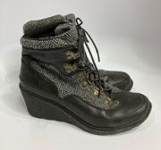 Timberland Amston wedge Booties size 9.5