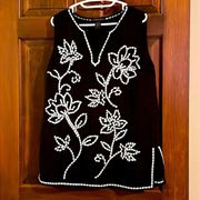 Grace Elements L sleeveless black 55% linen/45% Rayon blouse w/white embroidery