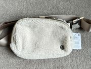 Lululemon Everywhere Fleece Belt Bag NWT