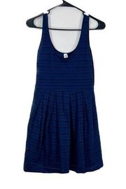 Bethany Mota sleeveless knee length dress women’s small. Textured.