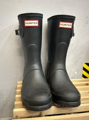 Hunter Black Short Boot