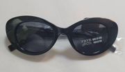 NWT Frye and Co. Black Oversized Sunglasses