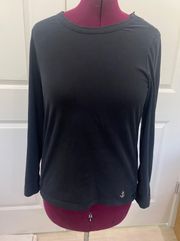 black shoulder buttons long sleeve size XL