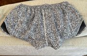 Lululemon Hotty Hot Short 2.5”