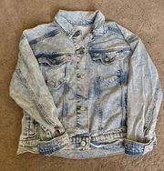 Women’s  jean jacket M