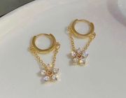 18K Gold Plated Crystal Flower Dangle Drop Earrings for Women