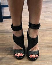 Worn once!! BCBGMaxAzria Python Sandals 9