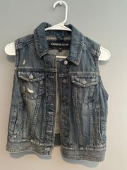 Jean Vest