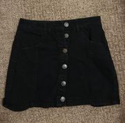 black denim skirt 