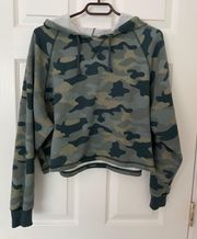 Cropped Hoodie Camo