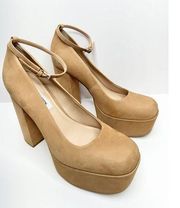 Steve Madden  Ankle Strap Platform Heels Size 7.5 Tan Suede Leather Block Heel