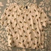 Divided NWOT  H&M Women's Pinneaple Short Sleeve Shirt (Size 2)