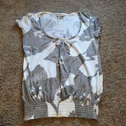 American Eagle White and Gray Floral  Outfitters T-Shirt