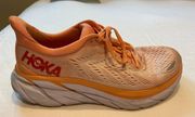 Hoka Clifton 8