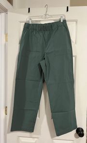 Off Duty Khaki Pants With Whitewash Green