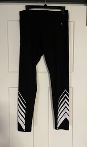 Women’s black  leggings size M